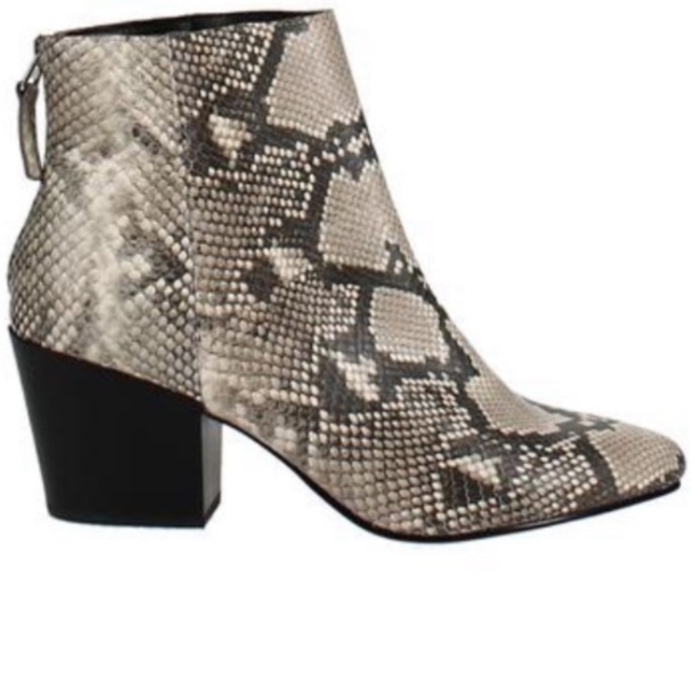 Dolce Vita | Colton Almond Toe Snake leather heel bootie women size 7